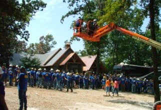  ABC emitió la edición más vista hasta la fecha del programa “Extreme Makeover: Home Edition”
